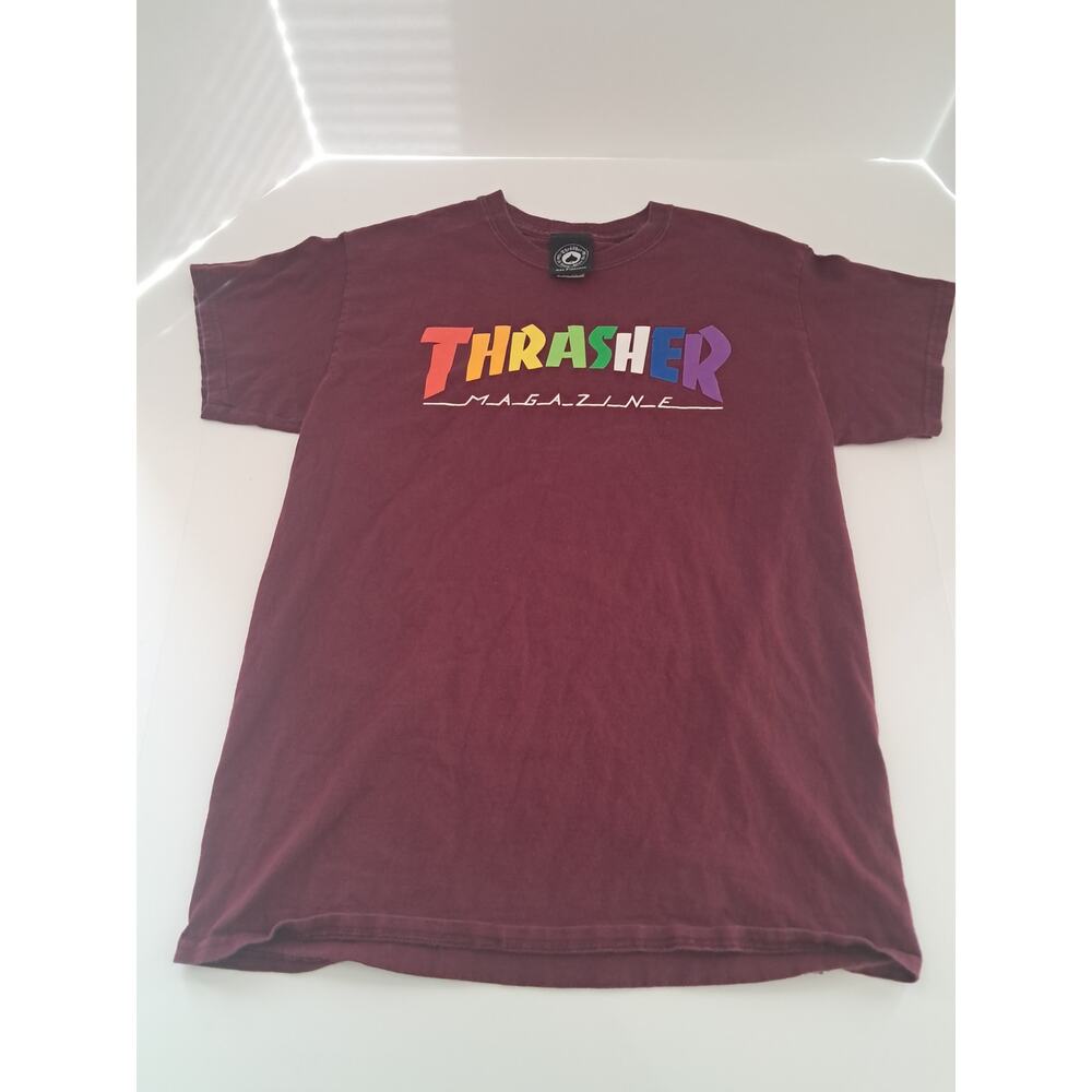 Thrasher Rainbow Mag Logo Shirt Medium Burgundy Skate Tee